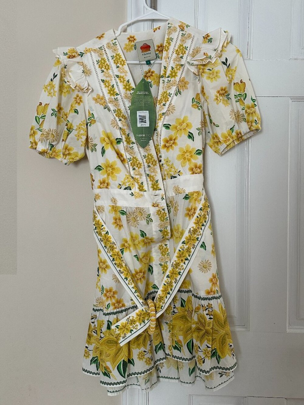 FARM Rio Mini Dress in Floral Yellow over Off-White Print with Belt Size S NWT